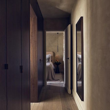 Botanic Sanctuary Antwerp - The Leading Hotels Of The World Exterior foto A bedroom at the hotel