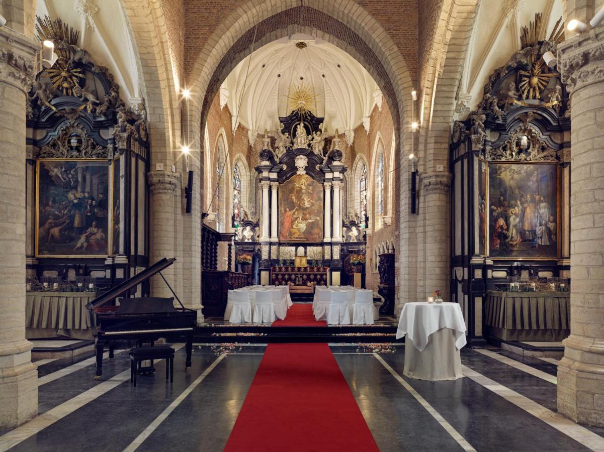 Botanic Sanctuary Antwerp - The Leading Hotels Of The World Exterior foto The interior of the church