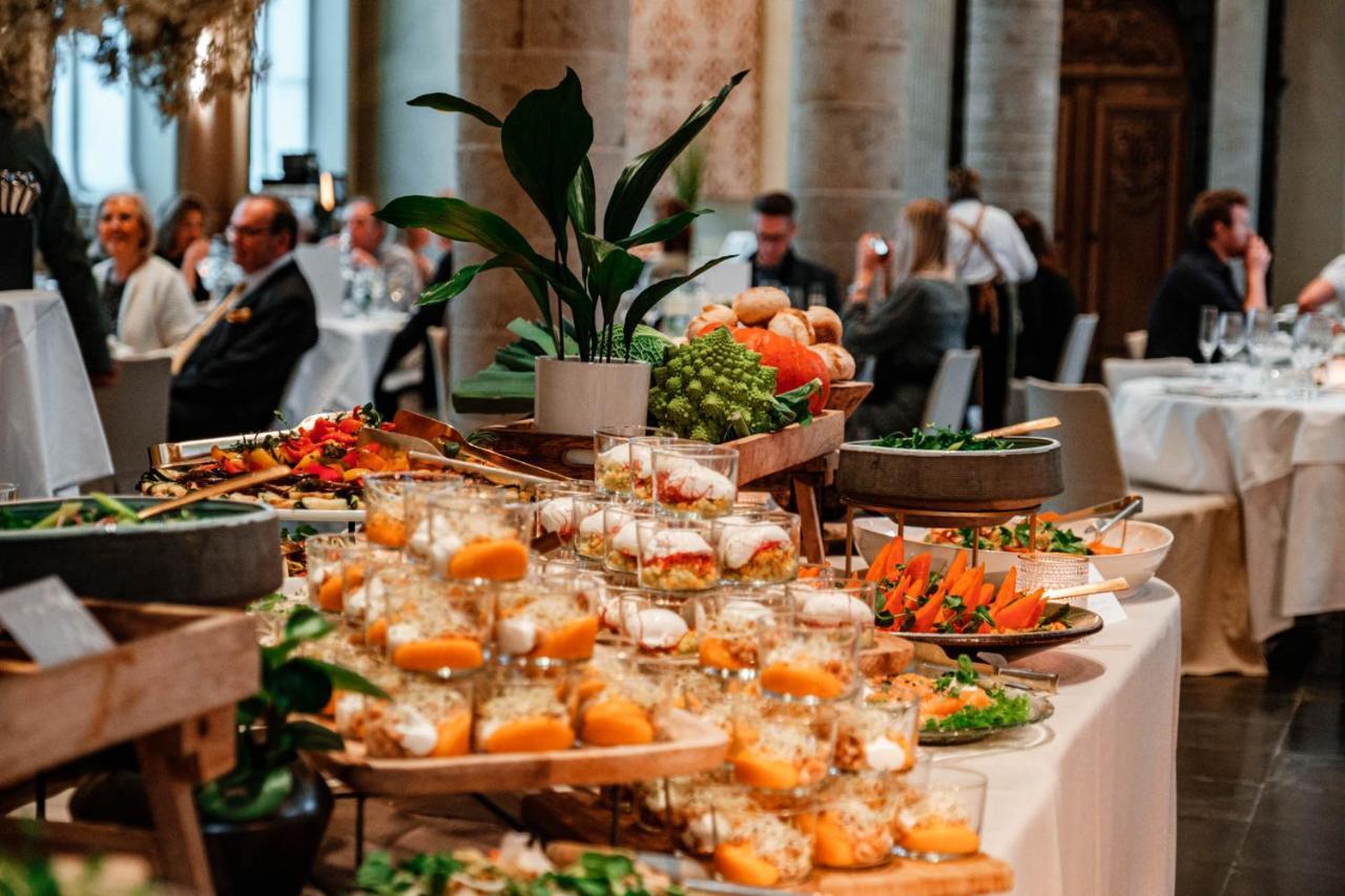 Botanic Sanctuary Antwerp - The Leading Hotels Of The World Exterior foto A buffet at a wedding reception