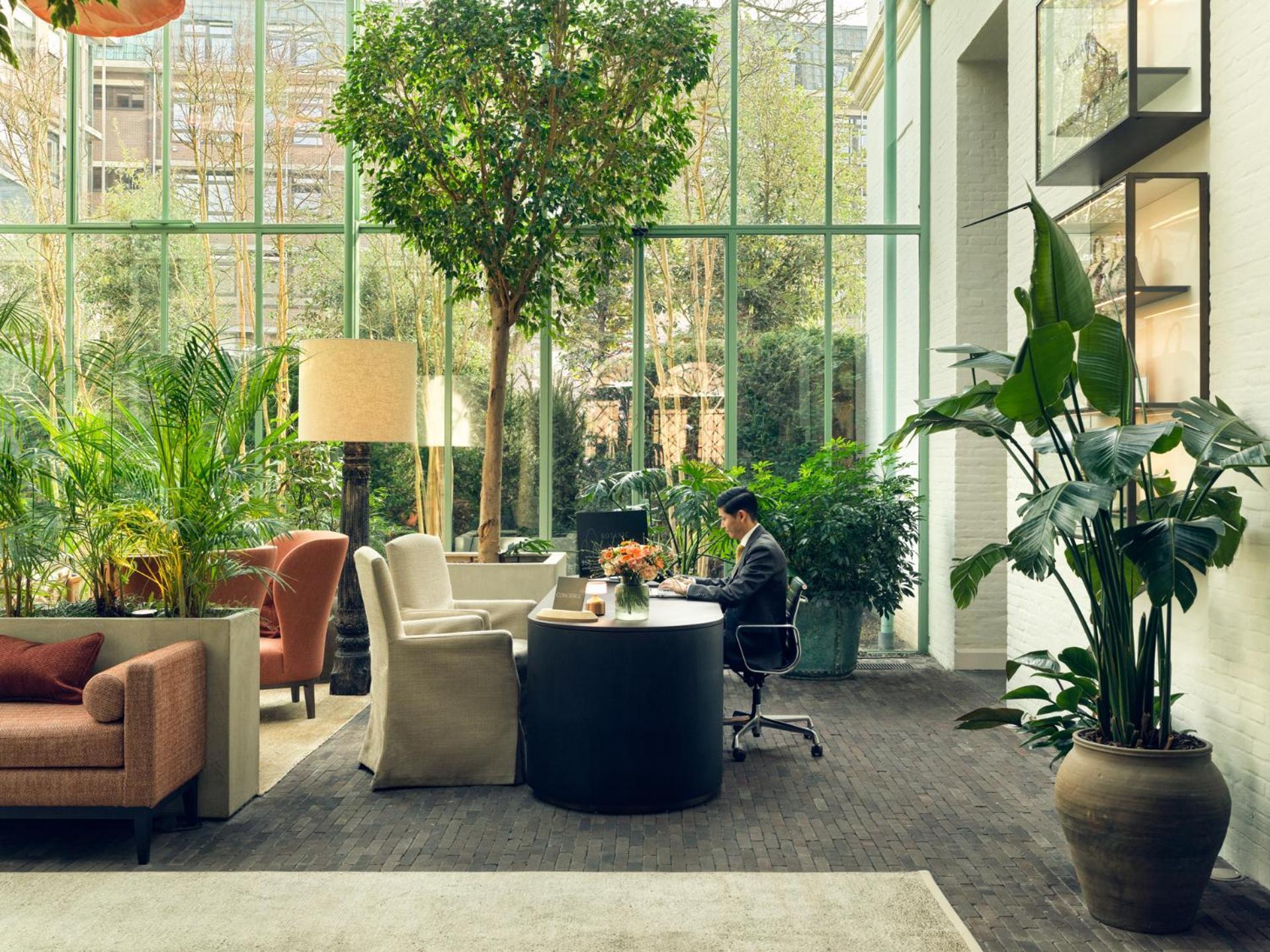Botanic Sanctuary Antwerp - The Leading Hotels Of The World Exterior foto The lobby of the hotel